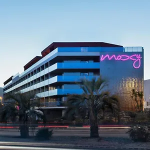 https://moxy-la-ciotat.fr-provencehotel.com