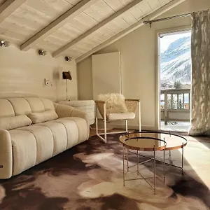 https://hotel-tsanteleina.hotels-rhonealpes.com